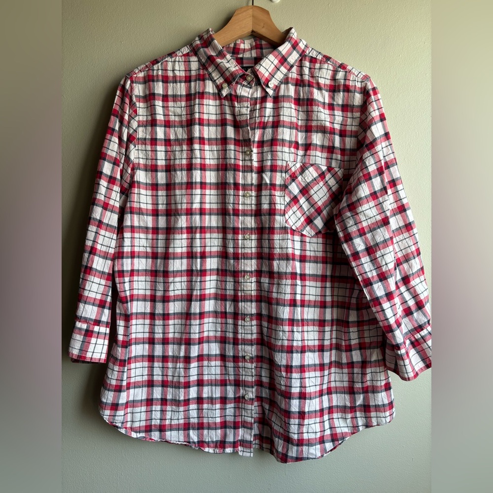 Banana Republic Red, White & Black Plaid Button-Down Shirt